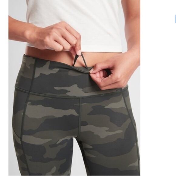 Athleta Camo Contender 7/8 Tight green S - Picture 2 of 13